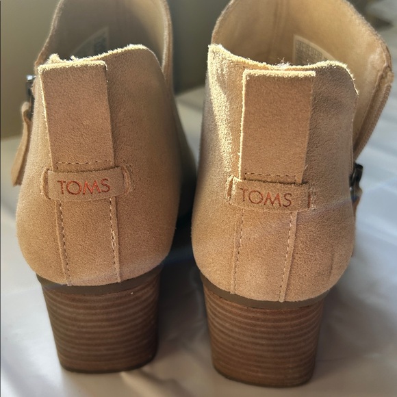 Toms Beige Suede Ankle Booties - Picture 5 of 9